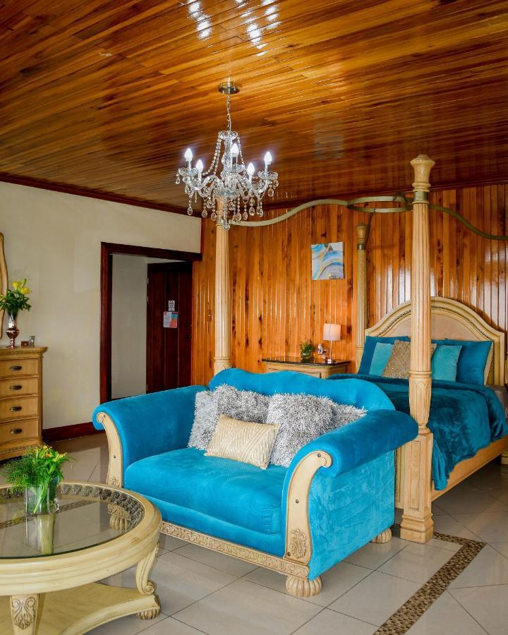 Bed and Breakfast Poas Paradise à Poasito Extérieur photo