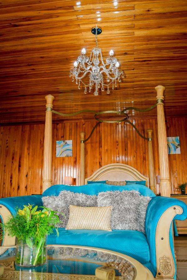 Bed and Breakfast Poas Paradise à Poasito Extérieur photo