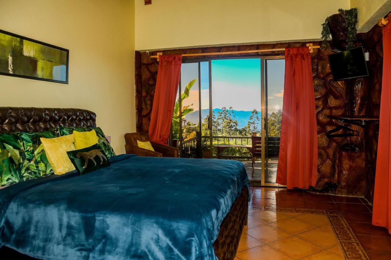 Bed and Breakfast Poas Paradise à Poasito Extérieur photo