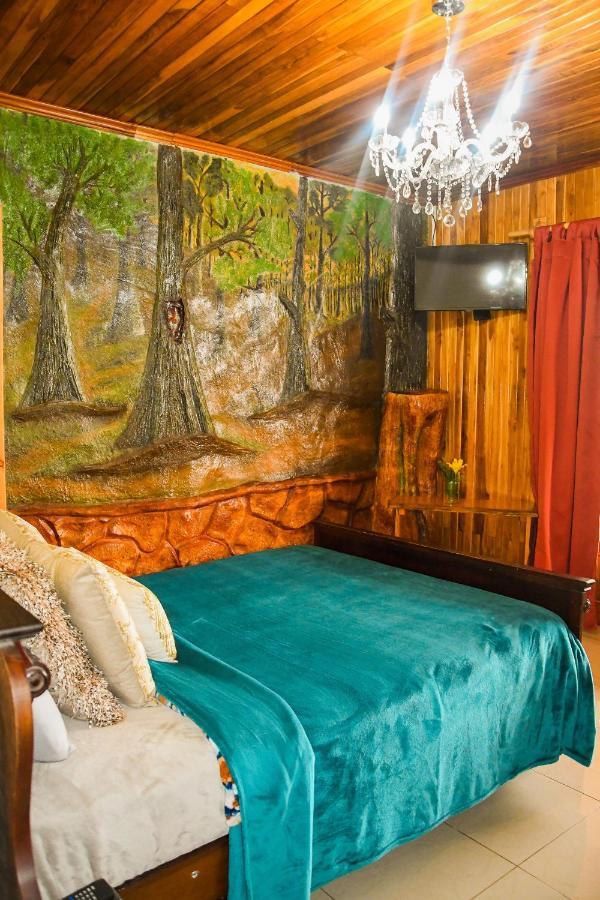Bed and Breakfast Poas Paradise à Poasito Extérieur photo